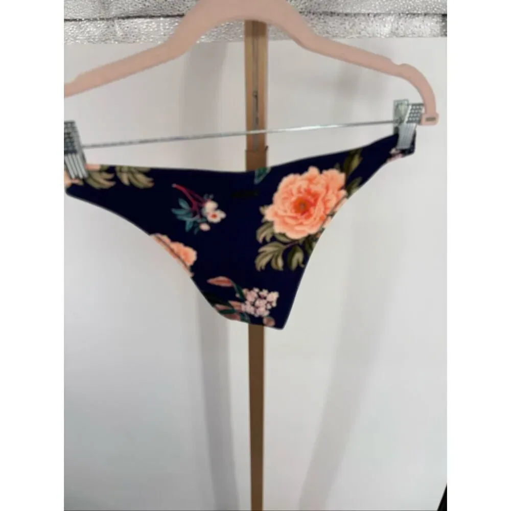 triangl bikini